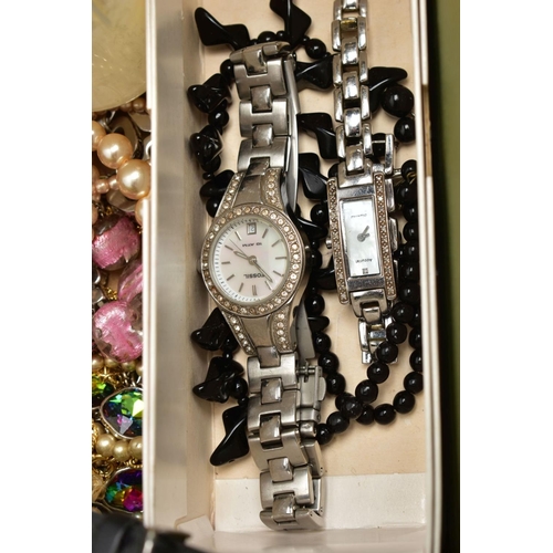 83 - A SELECTION OF WATCHES AND COSTUME JEWELLERY, to include a black glass stylised bead necklace, a 'Fo... 