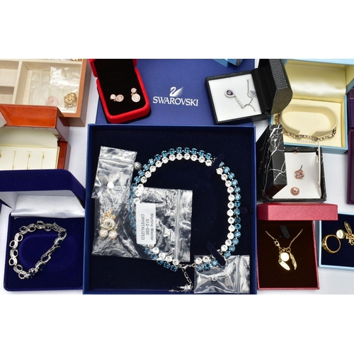 91 - A BOX OF ASSORTED JEWELLERY, to include boxed silver and white metal jewellery such as necklaces, br... 