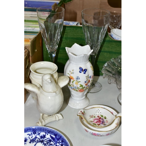 410 - BOX AND LOOSE OF CERAMCS AND GLASSWARES, to include a Royal Worcester dove vase, height 15cm, undeco... 