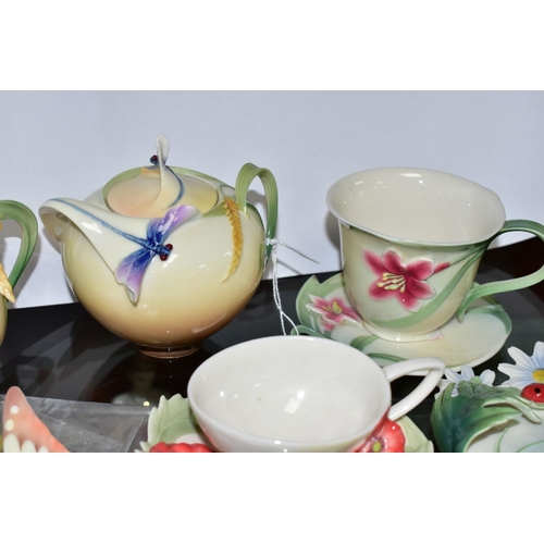 421 - ELEVEN PIECES OF FRANZ PORCELAIN, including a milk jug and covered sugar bowl with dragonflies and c... 