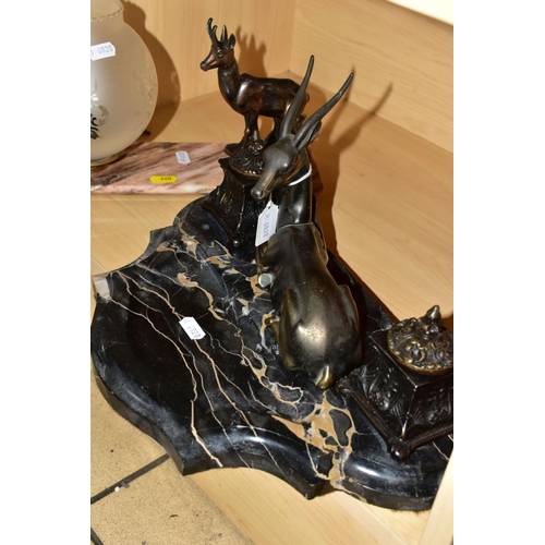 441 - AN ART DECO STYLE BLACK VARIEGATED MARBLE DESK STAND AND A TABLE LAMP, the desk stand with a pair of... 