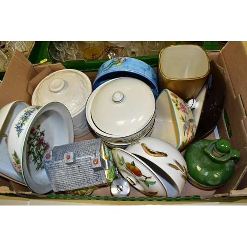 513 - FIVE BOXES OF CERAMICS AND GLASSWARES, to include four Royal Albert Violetta soup bowls and saucers,... 