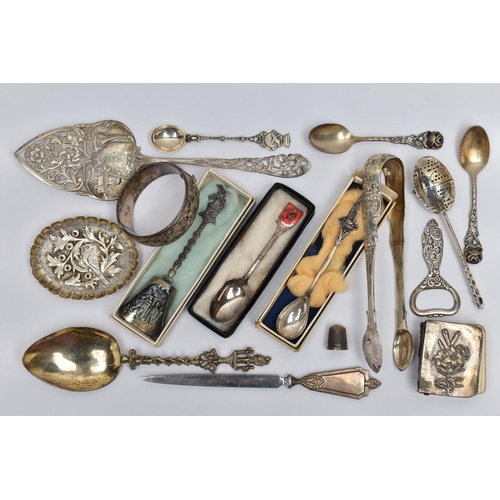 104 - A PARCEL OF 19TH AND 20TH CENTURY SILVER AND WHITE METAL, including an Edwardian tea infuser with de... 