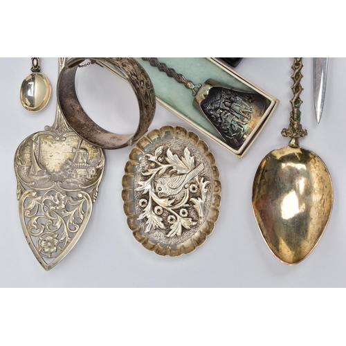 104 - A PARCEL OF 19TH AND 20TH CENTURY SILVER AND WHITE METAL, including an Edwardian tea infuser with de... 