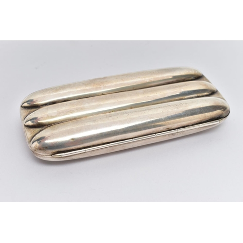 108 - AN EDWARDIAN SILVER THREE SECTION CIGAR CASE, plain exterior, gilt interior, maker Charles Lyster & ... 