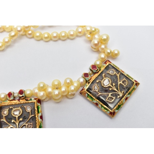 12 - AN INDIAN YELLOW METAL DIAMOND AND ENAMEL CULTURED PEARL NECKLACE, the front designed as a series of... 