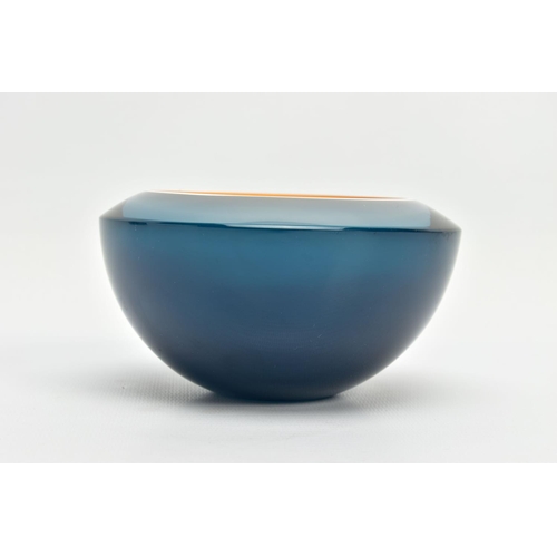 145 - RACHAEL WOODMAN (BRITISH 1957) A BEVELLED SOMMERSO GLASS BOWL, blue over white and yellow, incised s... 