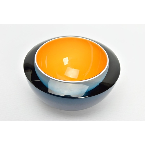 145 - RACHAEL WOODMAN (BRITISH 1957) A BEVELLED SOMMERSO GLASS BOWL, blue over white and yellow, incised s... 