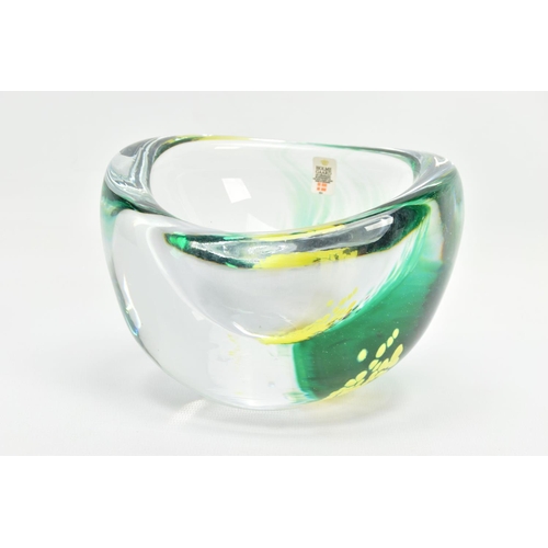 147 - PER LUTKIN (1916-1998) FOR HOLMEGAARD, A GRAAL GLASS BOWL, yellow and green cased in clear glass, in... 