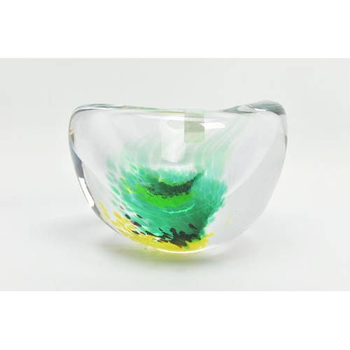 147 - PER LUTKIN (1916-1998) FOR HOLMEGAARD, A GRAAL GLASS BOWL, yellow and green cased in clear glass, in... 