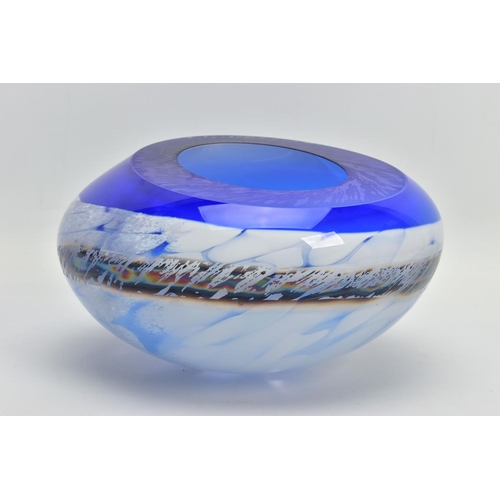 171 - JANE CHARLES (BRITISH CONTEMPORARY) A SOMMERSO GLASS ROCKING BOWL, clear over a solid blue over a wh... 