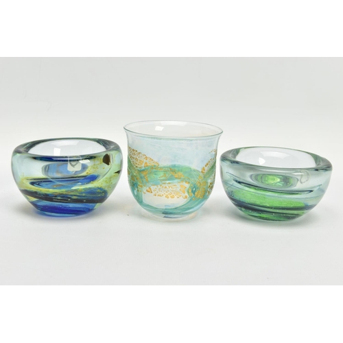 191 - THREE ISLE OF WIGHT STUDIO GLASS BOWLS, the two shorter bowls have impressed marks to the base and p... 