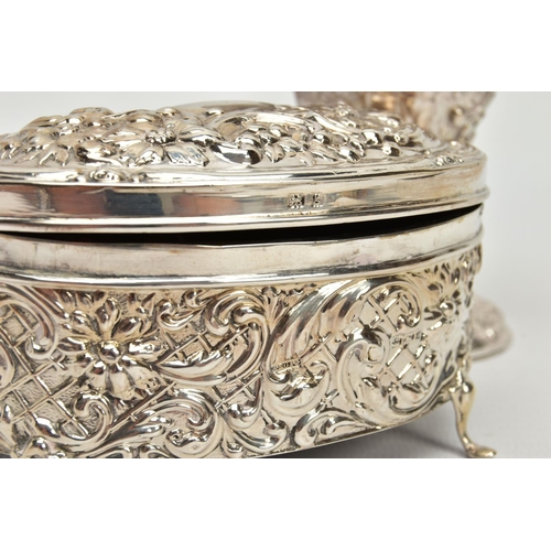 53 - AN EDWARDIAN SILVER OVAL TRINKET BOX WITH HINGED COVER AND A LATE VICTORIAN SILVER VASE, the trinket... 