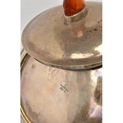 71 - A 20TH CENTURY GERMAN SILVER CIRCULAR BOWL WITH PULL OFF COVER, fitted with an amber finial to the d... 