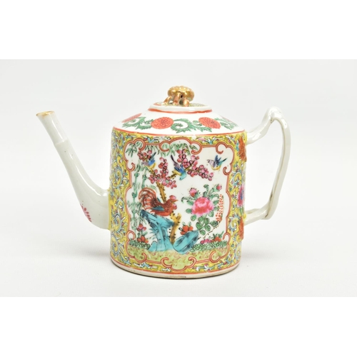 223 - A CHINESE EXPORT PORCELAIN CYLINDRICAL TEA POT AND COVER, the polychrome enamelled cover with moulde... 