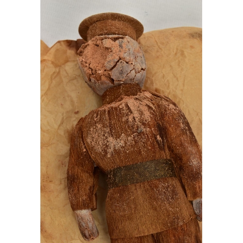 226 - AN EARLY 20TH CENTURY WW1 CHOCOLATE SOLDIER, POSSIBLY BY PASCALLS, CIRCA 1916, the moulded figure dr... 