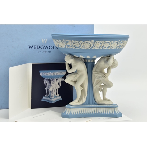 233 - A BOXED WEDGWOOD MASTERPIECE COLLECTION LIMITED EDITION PALE BLUE JASPERWARE MICHELANGELO BOWL, no.7... 