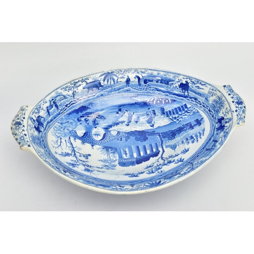 250 - AN EARLY 19TH CENTURY SPODE EARTHENWARE BLUE AND WHITE TRANSFER PRINTED CARAMANIAN SERIES OVAL PEDES... 