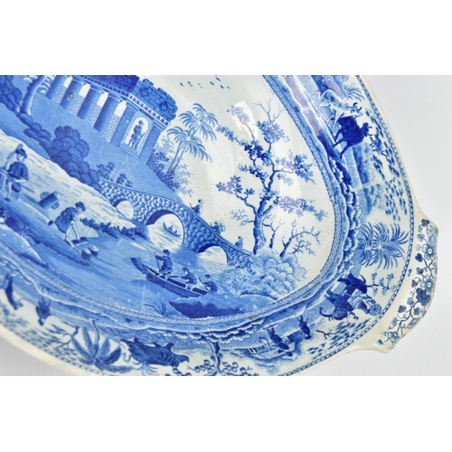 250 - AN EARLY 19TH CENTURY SPODE EARTHENWARE BLUE AND WHITE TRANSFER PRINTED CARAMANIAN SERIES OVAL PEDES... 