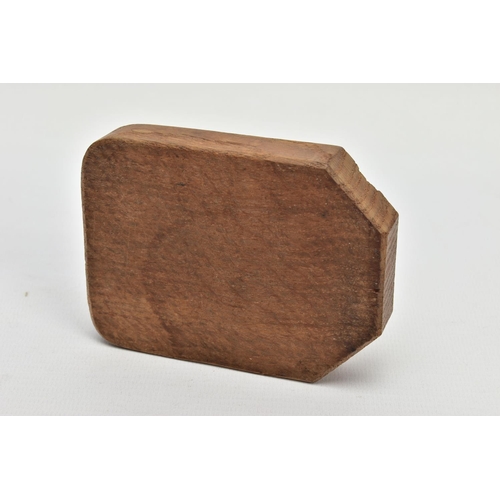 251 - A ROBERT THOMPSON OF KILBURN MOUSEMAN OAK ASHTRAY, carved with signature mouse, length 10cm x width ... 