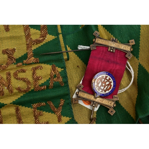 107 - AN ASSORTMENT OF MASONIC MEDALLIONS AND SASHES, to include a yellow metal 'Roll of Honor' enamelled ... 