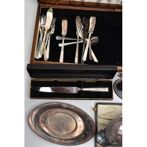 128 - AN ASSORTMENT OF WHITE METAL SERVICE ITEMS AND SUNDRIES, to include a selection of 'Arthur Price' it... 