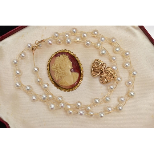 32 - THREE JEWELLERY ITEMS, to include a freshwater cultured pearl necklace with clasp, clasp hallmarked ... 