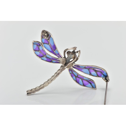 41 - A PLIQUE A JOUR AND MARCASTITE DRAGONFLY BROOCH, the dragonfly with marcasite set body and eyes, to ... 