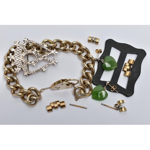 81 - A SELECTION OF JEWELLERY ETC, to include a Scottish silver Luckenbooth brooch, a silver gilt curb li... 