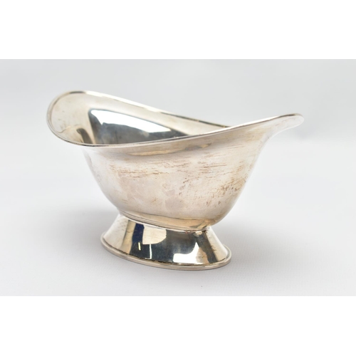 91 - AN EARLY 20TH CENTURY SILVER BON BON DISH, of oval design atop a tapered pedestal, hallmarked 'Josep... 