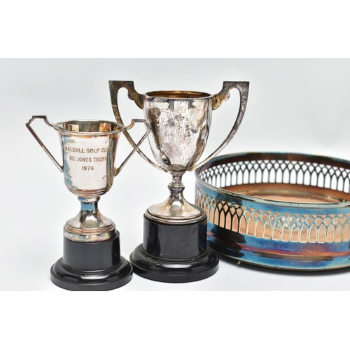 99 - AN ASSORTMENT OF SILVERWARE, to include three small silver trophies, each fitted with black plinths,... 