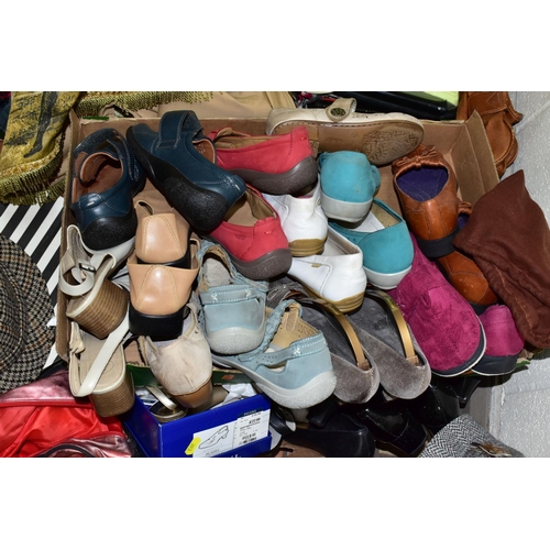 393 - FIVE BOXES AND LOOSE HATS, BAGS, SHOES AND OTHER ACCESSORIES, to include ladies' formal and casual h... 