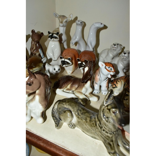 449 - A QUANTITY OF LOMONOSOV ANIMAL FIGURES, thirty two figures to include lions, pandas, racoons, tigers... 