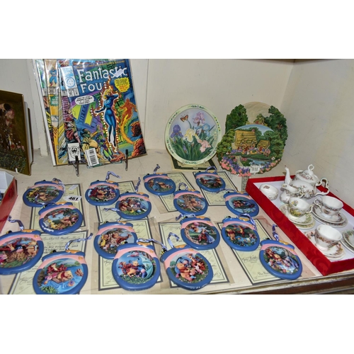 461 - A GROUP OF CERAMICS AND COMICS, to include a fifteen piece Royal Doulton Brambly Hedge miniature tea... 