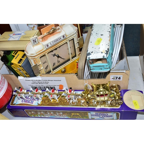 474 - ONE BOX OF COLLECTABLE TOY CARS AND TABLEMATS, to include, over twenty table mats 'vintage cars' , w... 