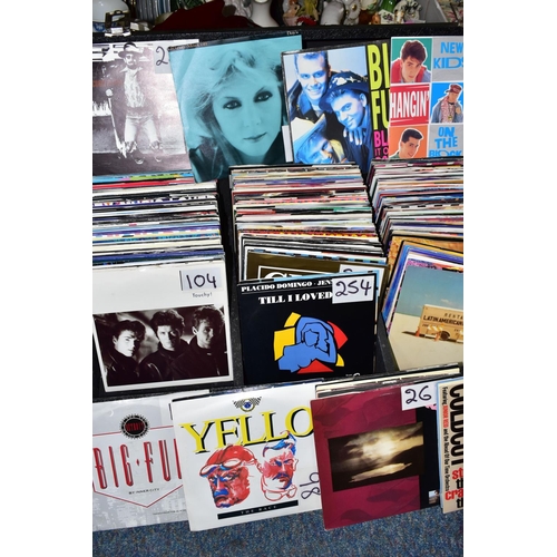 521 - A CASE OF MIXED VINYL SINGLES, a hard case of approximately two hundred and fifty records, mixed gen... 