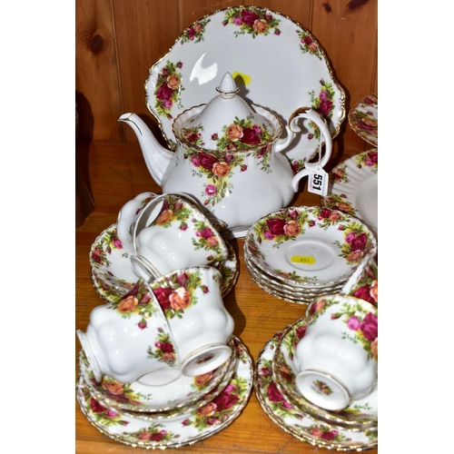 551 - A THIRTY TWO PIECE ROYAL ALBERT OLD COUNTRY ROSES TEA SET, comprising a three tier cake stand, a cak... 