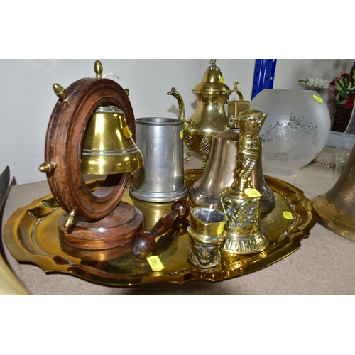 562 - A GROUP OF METALWARES, OIL LAMP, HIGHLAND COW HORNS, including an early 20th Century oil lamp with a... 