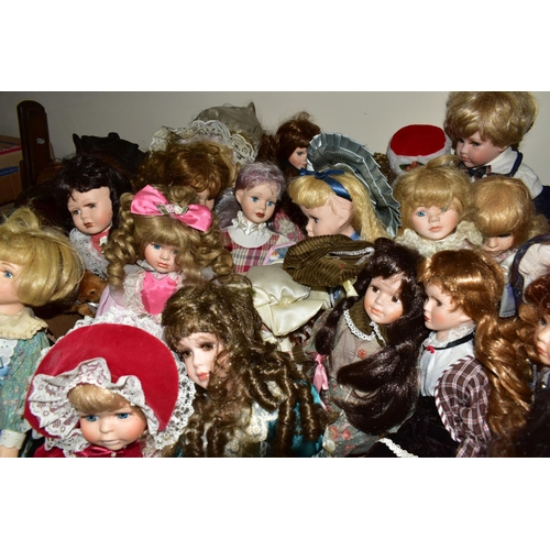 573 - THREE BOXES OF COLLECTORS DOLLS approximately thirty, to include Leonardo Collection etc, s.d (3 box... 