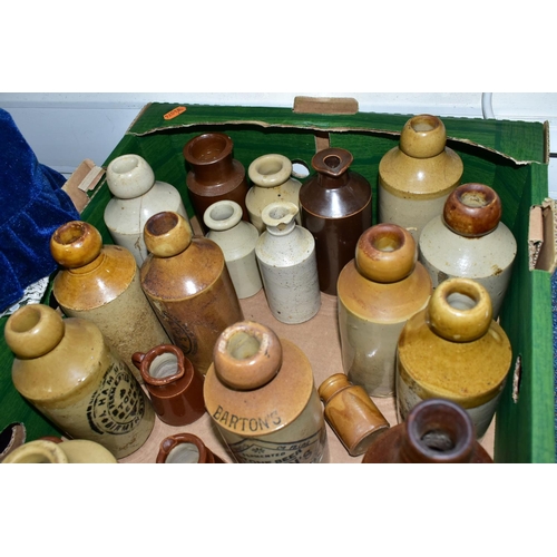 580 - A BOX OF SALT GLAZED DRINKS BOTTLES etc to include Ginger Beer and stone beer bottles by Thompson's,... 