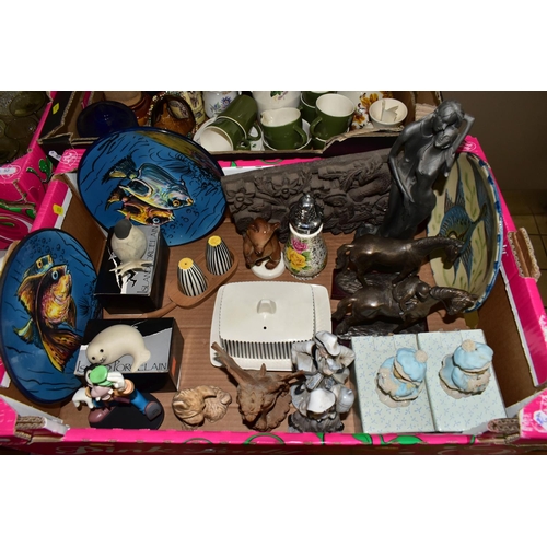 616 - FIVE BOXES OF ORNAMENTS, GIFTWARE AND GLASSWARE, to include approx., twenty ceramic and resin  Chris... 