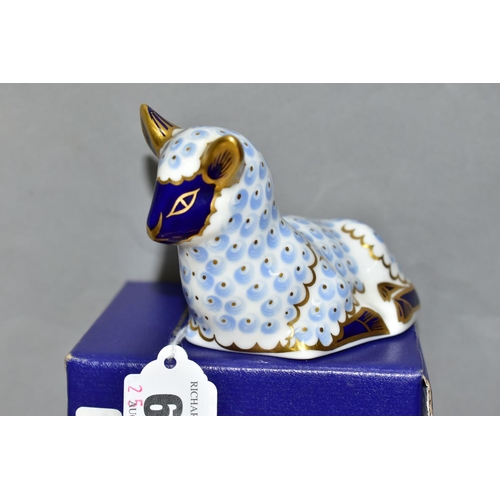 627 - A BOXED ROYAL CROWN DERBY LAMB PAPERWEIGHT, dull gold button stopper, together with a Royal Crown De... 