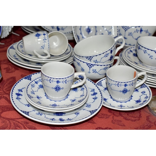 634 - A SIXTY SEVEN PIECE MIXED MASON'S AND JOHNSON BROTHERS BLUE DENMARK DINNER SERVICE, comprising a mea... 