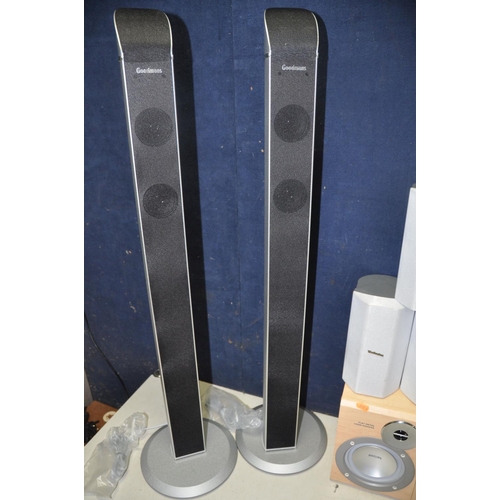 1088 - A COLLECTION OF AUDIO EQUIPMENT, to include a pair of Pioneer S-X7A speakers, pair of Philips FWB-MC... 