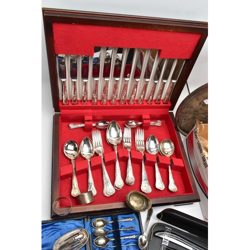 114 - A 'GEORGE BUTLER' CANTEEN AND WHITE METAL FLATWARE, a complete six person canteen of cutlery, kings ... 