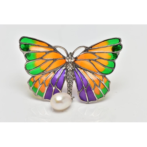90 - A PLIQUE A JOUR AND CULTURED PEARL BUTTERFLY BROOCH, the textured white metal body, with orange, gre... 