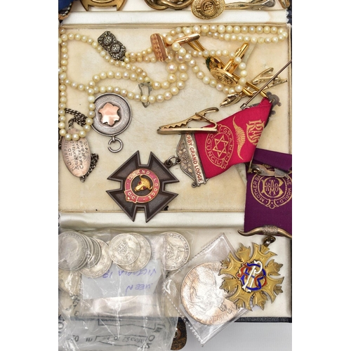 99 - A BOX OF ASSORTED WATCHES, CUFFLINKS, MEDALS AND COINS, to include a gents stainless steel, hand wou... 