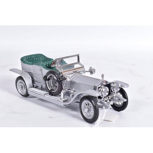 12 - THREE UNBOXED FRANKLIN MINT CARS, all 1:24 scale, 1907 Rolls-Royce Silver Ghost, 1929 Rolls-Royce Ph... 