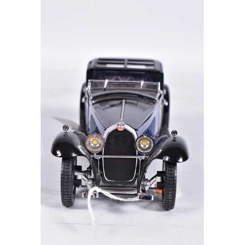 13 - THREE UNBOXED FRANKLIN MINT CARS, all 1:24 scale, 1930 Bugatti Royale Coupe Napoleon, 1930 Duesenber... 