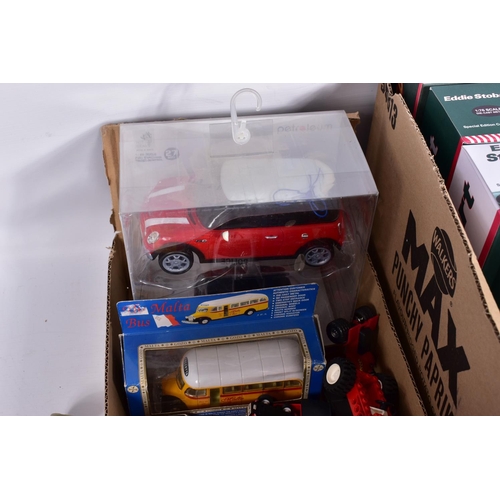 17 - A COLLECTION OF BOXED ATLAS EDITIONS EDDIE STOBART LORRY AND TRUCK MODELS, a good collection of 1:76... 